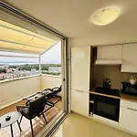 Luxury Cityzen Апартаменты