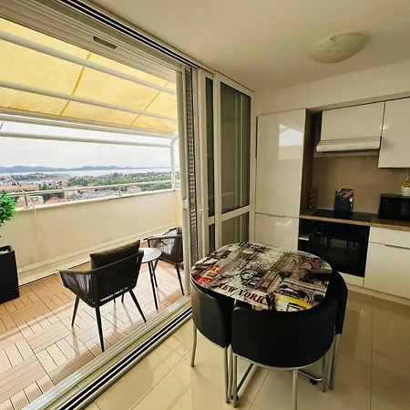 Luxury Cityzen Apartman *